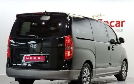 Hyundai Grand Starex Grand Starex I рестайлинг 2, 2020 год, 3 755 000 рублей, 4 фотография