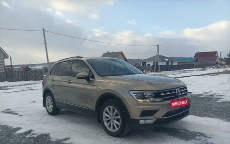 Volkswagen Tiguan II, 2017 год, 2 220 000 рублей, 10 фотография