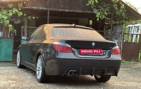 BMW 5 серия, 2005 год, 880 000 рублей, 7 фотография