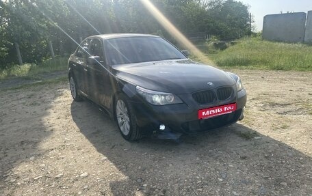 BMW 5 серия, 2005 год, 880 000 рублей, 8 фотография