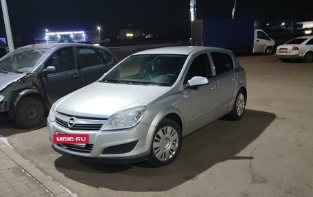 Opel Astra H, 2008 год, 585 000 рублей, 2 фотография