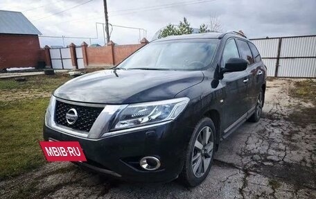 Nissan Pathfinder, 2015 год, 2 150 000 рублей, 3 фотография