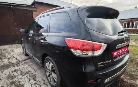 Nissan Pathfinder, 2015 год, 2 150 000 рублей, 7 фотография