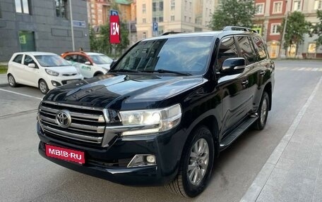 Toyota Land Cruiser 200, 2016 год, 5 900 000 рублей, 1 фотография