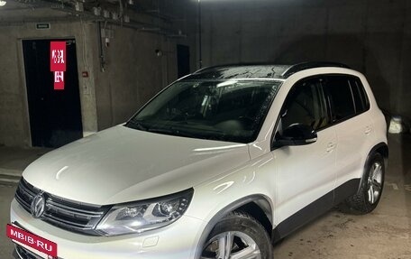 Volkswagen Tiguan I, 2016 год, 2 450 000 рублей, 3 фотография