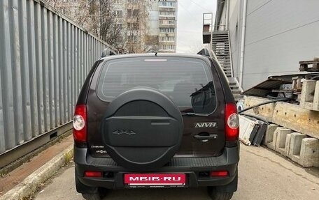 Chevrolet Niva I рестайлинг, 2010 год, 495 000 рублей, 4 фотография