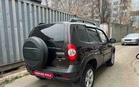 Chevrolet Niva I рестайлинг, 2010 год, 495 000 рублей, 5 фотография