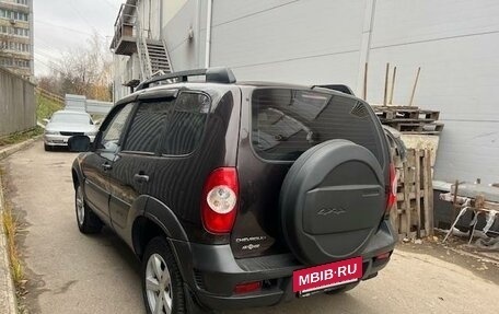 Chevrolet Niva I рестайлинг, 2010 год, 495 000 рублей, 6 фотография