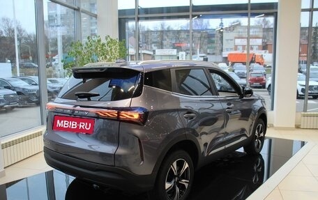 Chery Tiggo 4 I рестайлинг, 2024 год, 2 330 000 рублей, 3 фотография