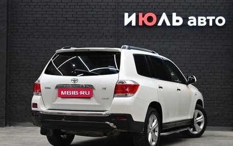 Toyota Highlander III, 2012 год, 2 370 000 рублей, 8 фотография