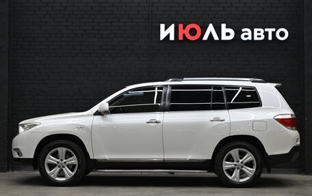 Toyota Highlander III, 2012 год, 2 370 000 рублей, 9 фотография