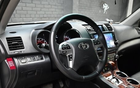 Toyota Highlander III, 2012 год, 2 370 000 рублей, 14 фотография