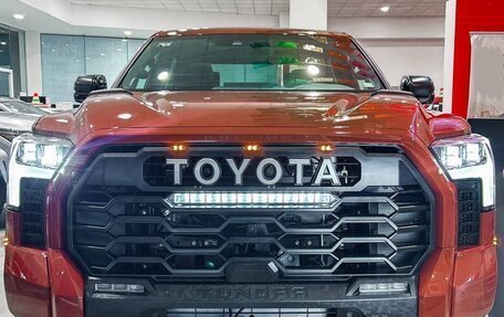 Toyota Tundra, 2024 год, 13 750 000 рублей, 2 фотография