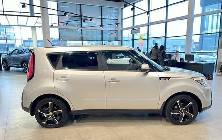 KIA Soul II рестайлинг, 2015 год, 1 595 000 рублей, 4 фотография