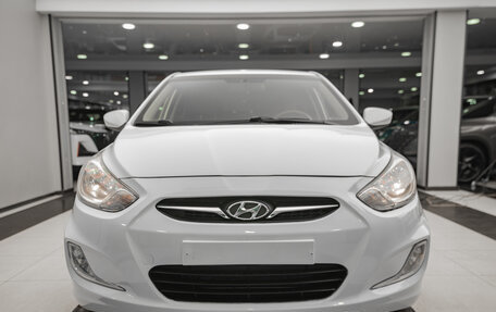 Hyundai Solaris II рестайлинг, 2013 год, 750 000 рублей, 2 фотография