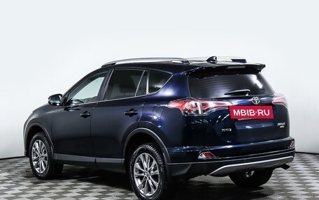 Toyota RAV4, 2018 год, 3 098 000 рублей, 7 фотография