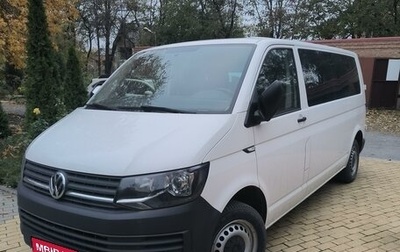 Volkswagen Transporter T6 рестайлинг, 2019 год, 3 450 000 рублей, 1 фотография