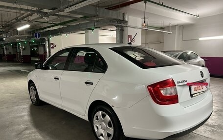 Skoda Rapid I, 2015 год, 950 000 рублей, 4 фотография