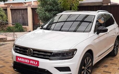 Volkswagen Tiguan II, 2019 год, 3 500 000 рублей, 2 фотография