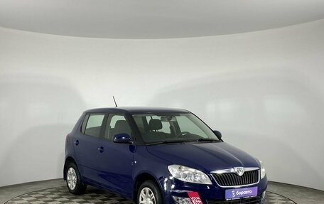 Skoda Fabia II, 2013 год, 585 000 рублей, 2 фотография