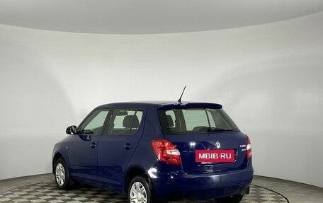 Skoda Fabia II, 2013 год, 585 000 рублей, 6 фотография