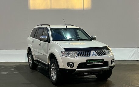 Mitsubishi Pajero Sport II рестайлинг, 2013 год, 1 920 000 рублей, 3 фотография