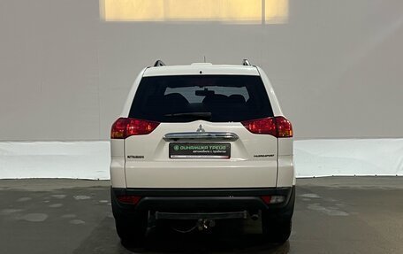 Mitsubishi Pajero Sport II рестайлинг, 2013 год, 1 920 000 рублей, 6 фотография