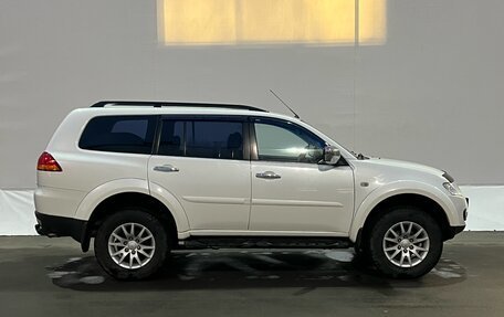 Mitsubishi Pajero Sport II рестайлинг, 2013 год, 1 920 000 рублей, 4 фотография