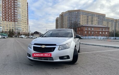 Chevrolet Cruze II, 2011 год, 800 000 рублей, 2 фотография