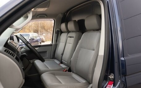 Volkswagen Transporter T5 рестайлинг, 2013 год, 2 990 000 рублей, 12 фотография