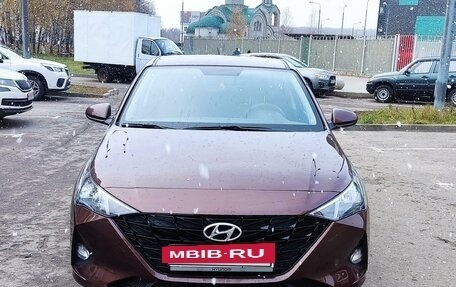 Hyundai Solaris II рестайлинг, 2021 год, 1 700 000 рублей, 3 фотография