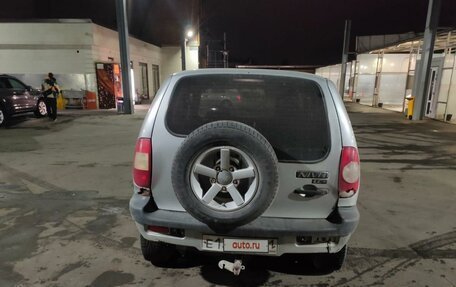 Chevrolet Niva I рестайлинг, 2005 год, 280 000 рублей, 4 фотография