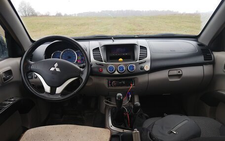 Mitsubishi L200 IV рестайлинг, 2007 год, 1 200 000 рублей, 7 фотография