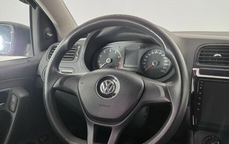 Volkswagen Polo VI (EU Market), 2015 год, 950 000 рублей, 9 фотография