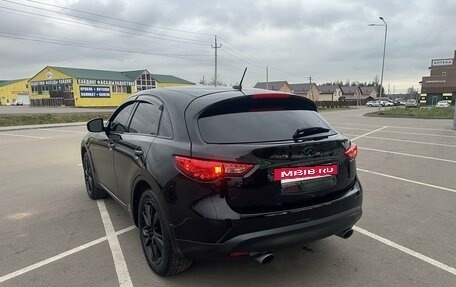 Infiniti QX70, 2017 год, 2 800 000 рублей, 7 фотография