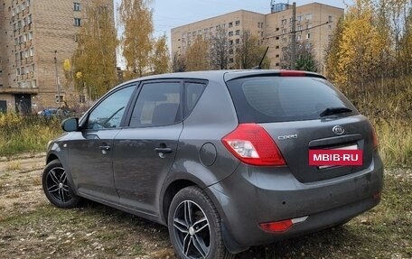 KIA cee'd I рестайлинг, 2011 год, 690 000 рублей, 4 фотография