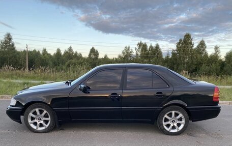 Mercedes-Benz C-Класс, 1994 год, 350 000 рублей, 3 фотография