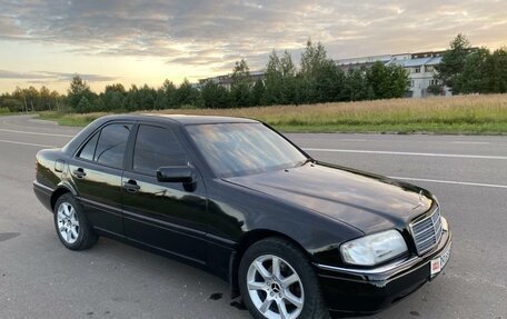 Mercedes-Benz C-Класс, 1994 год, 350 000 рублей, 2 фотография