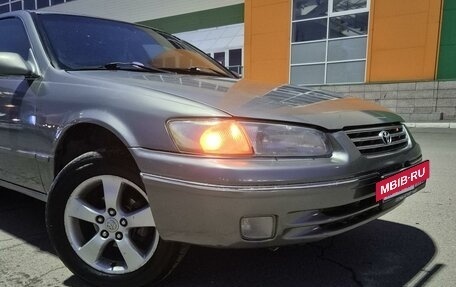 Toyota Camry, 1998 год, 640 000 рублей, 6 фотография