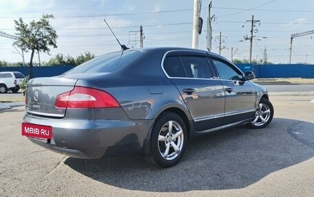 Skoda Superb III рестайлинг, 2008 год, 1 150 000 рублей, 16 фотография