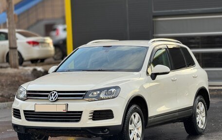 Volkswagen Touareg III, 2010 год, 2 249 999 рублей, 2 фотография