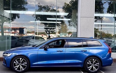 Volvo V60 II, 2020 год, 3 565 000 рублей, 3 фотография