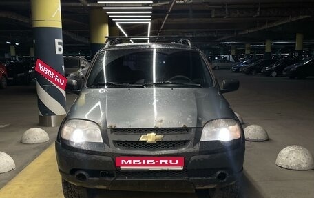 Chevrolet Niva I рестайлинг, 2011 год, 310 000 рублей, 2 фотография