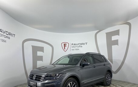 Volkswagen Tiguan II, 2021 год, 3 650 000 рублей, 1 фотография