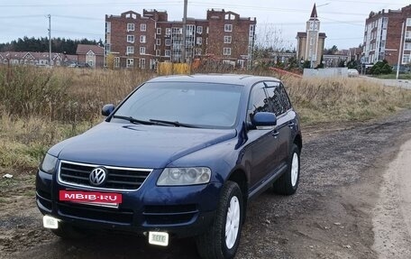 Volkswagen Touareg III, 2003 год, 840 000 рублей, 2 фотография