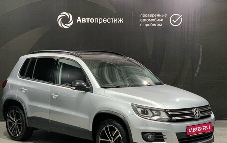 Volkswagen Tiguan I, 2016 год, 2 100 000 рублей, 1 фотография