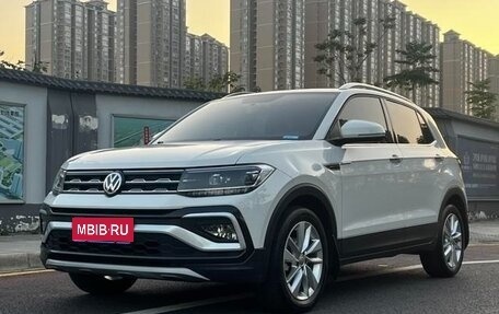 Volkswagen T-Cross I, 2020 год, 1 800 000 рублей, 1 фотография