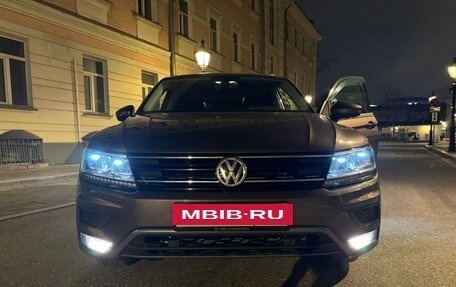 Volkswagen Tiguan II, 2017 год, 2 350 000 рублей, 10 фотография