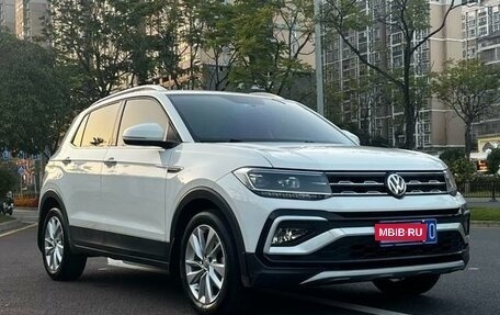 Volkswagen T-Cross I, 2020 год, 1 800 000 рублей, 3 фотография