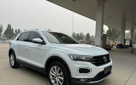 Volkswagen T-Roc I, 2020 год, 1 827 000 рублей, 3 фотография